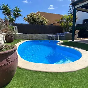 https://casa-rosalia.in-canary-islands.com